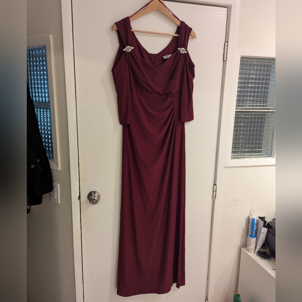Elegant Burgundy Evening Gown